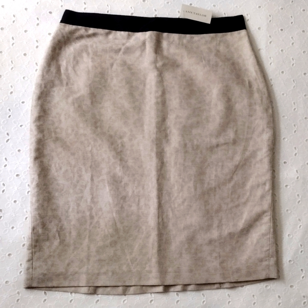 Ann Taylor Fitted Skirt Grosgrain Waistband Hidden Back Zipper Tan Black Size 12